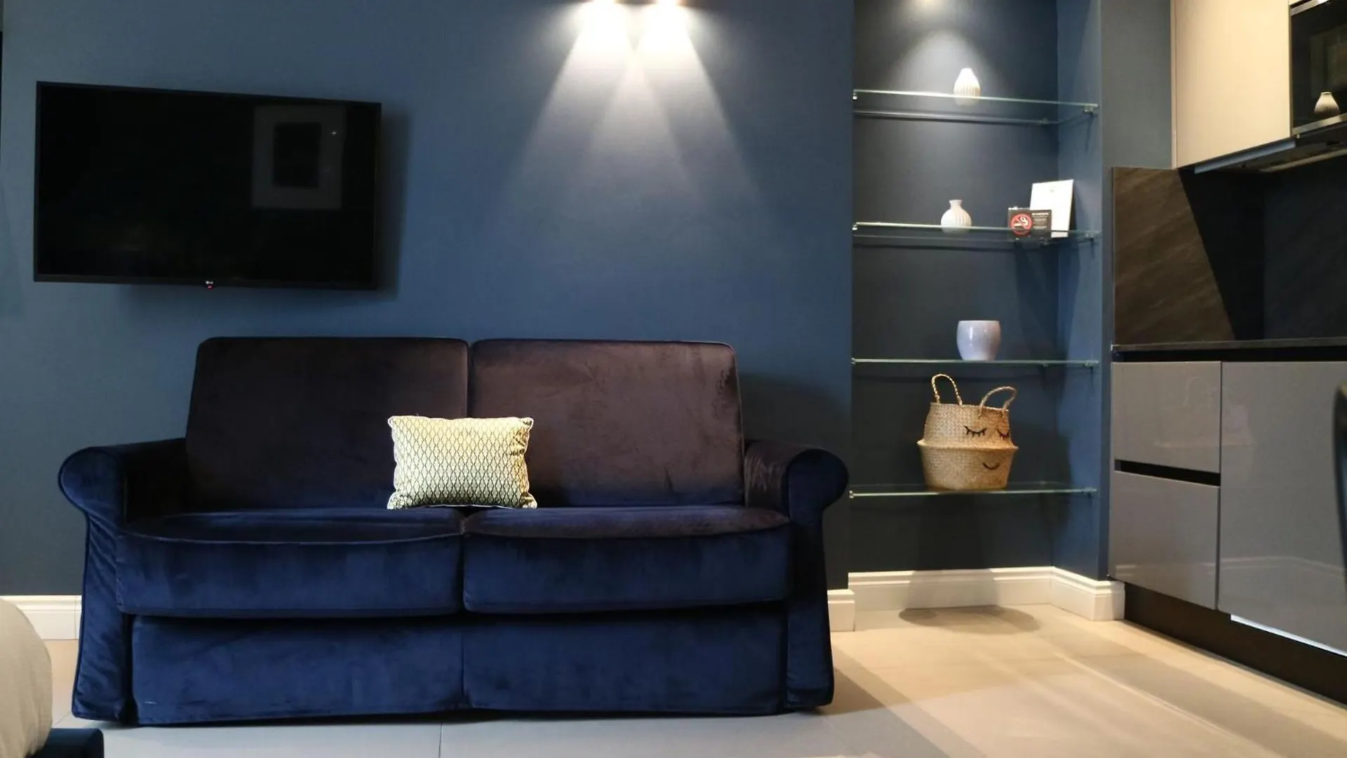 מלון דירות סנרמו Seven Suites Apartments - Via Matteotti 178